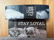   ZOX STAY LOYAL  MEDIUM NIP 6 SHIPPING FOR UP TO 8 ZOX  S