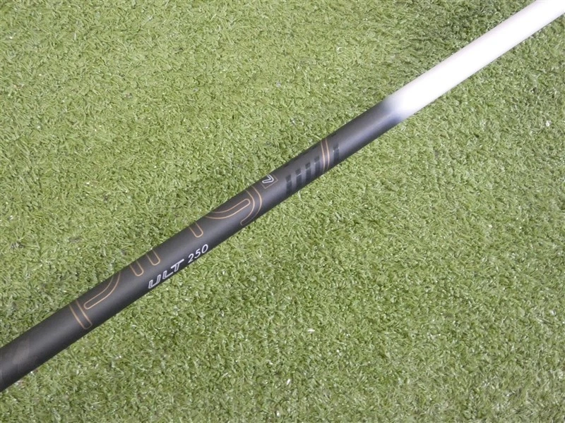 PING G Le3 Womens 56* Sand Wedge ULT250 Lite Ladies Graphite Black Dot Mint - Image 4 of 4