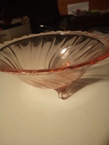 Vintage Jeannette Glass Pink Depression Swirl 3-Footed Candy/Pickle Dish 5.5"