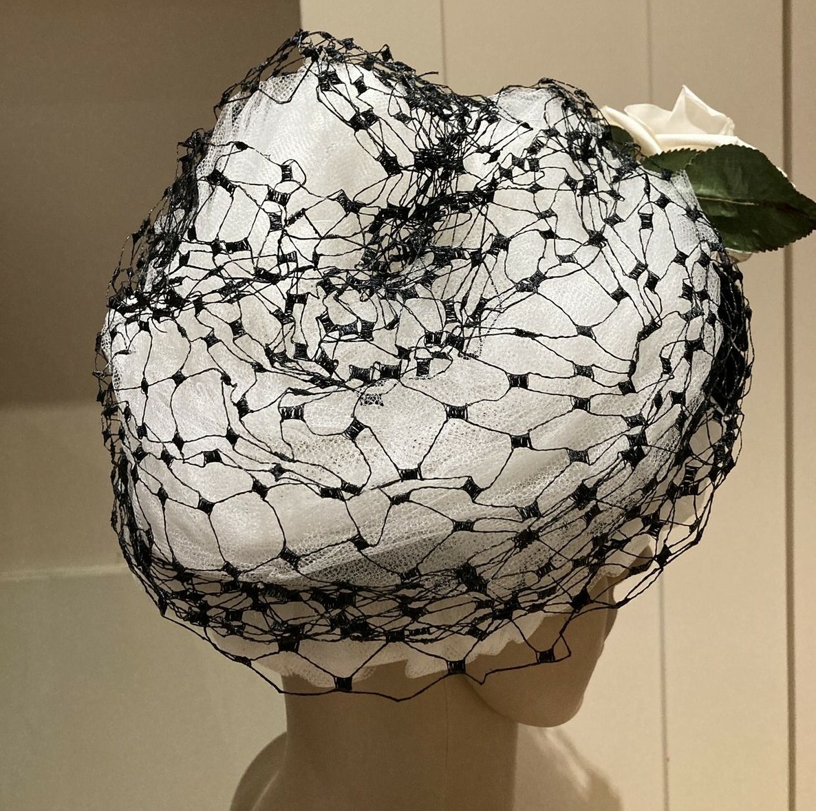 1950s White Vintage Hat with Floral & Velvet Trim + Veiling, M/L 6