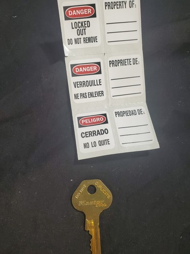 NEW MASTER LOCK, SAFETY LOCKOUT PADLOCK GREEN 410MKW417GRNLZ1 - Picture 4 of 4