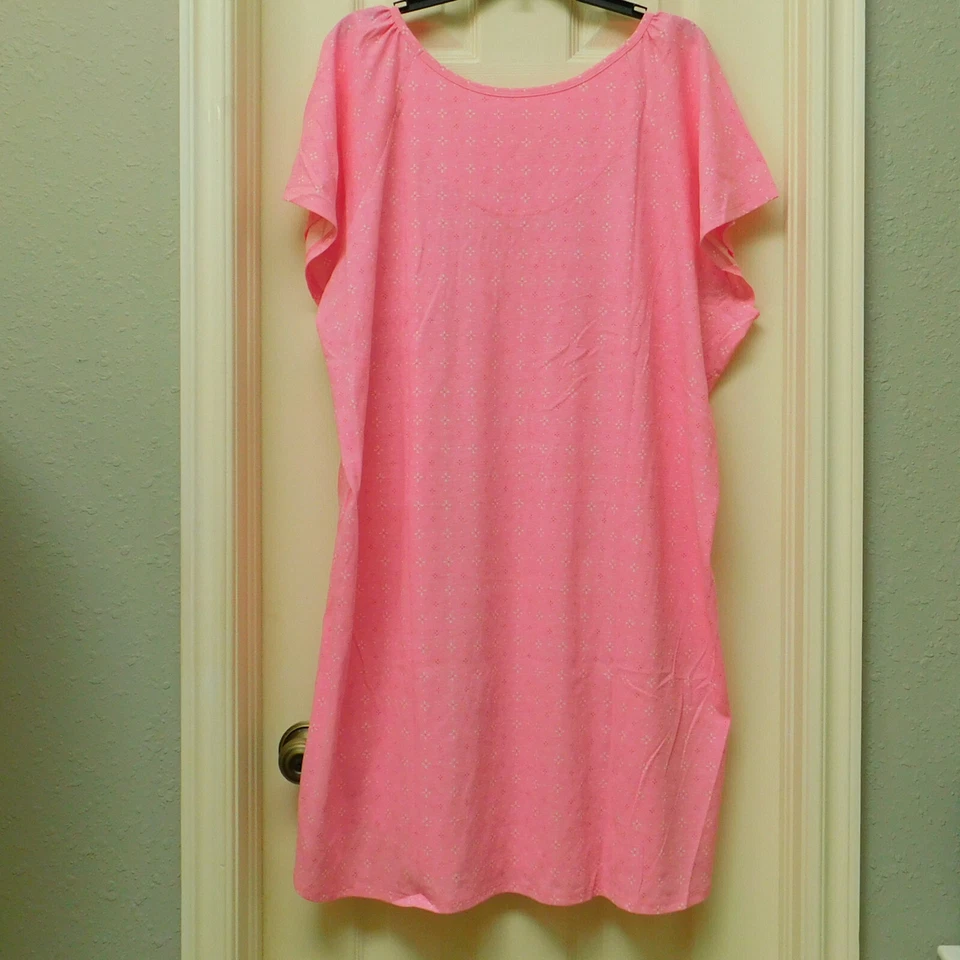 ADONNA 女式 Plus 3X 短袖圆领睡衣 Eli Geo 粉红色全新带标签 — 第 2/4 张图片