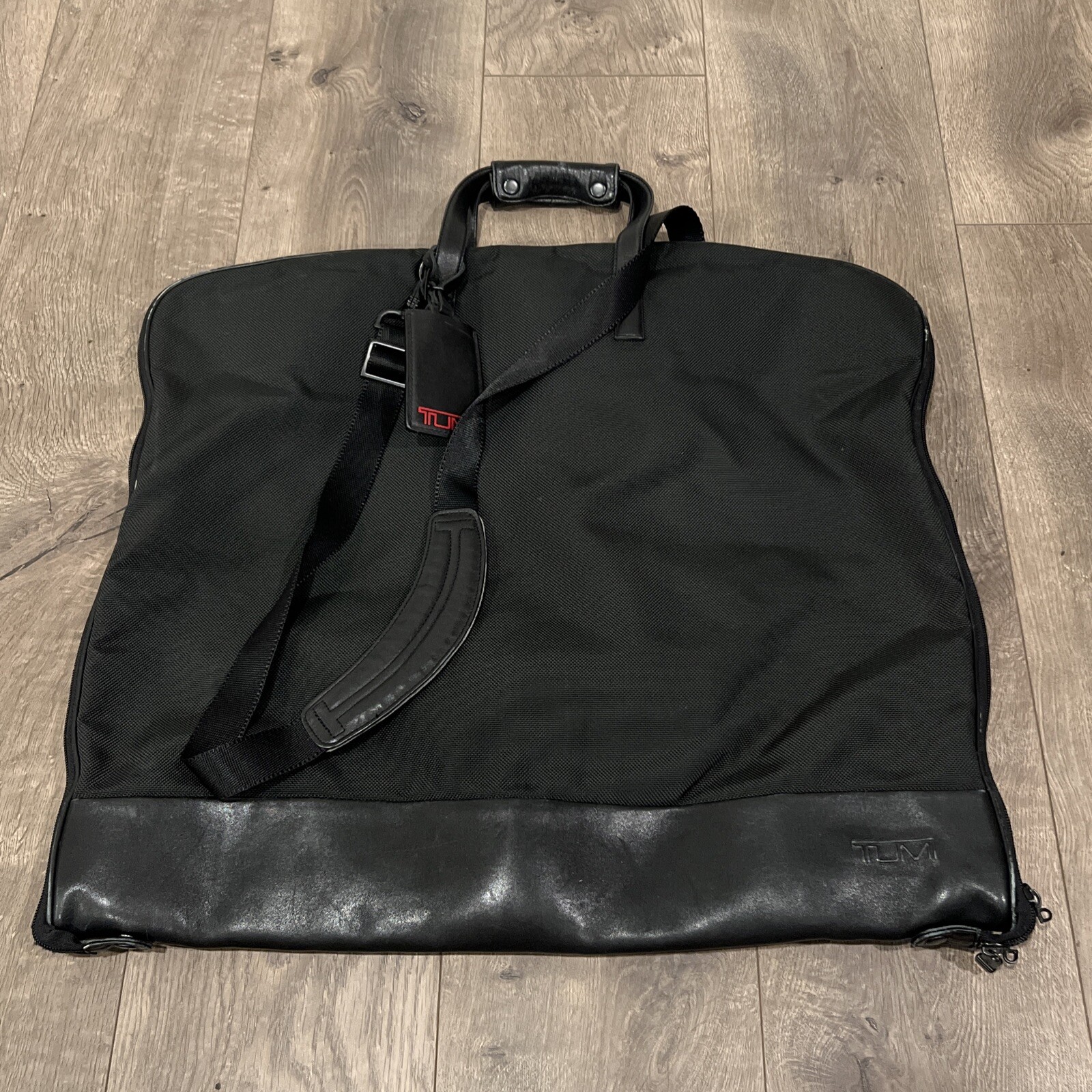 TUMI Garment Bag Bi Fold Suit/Dress Travel Bag Black Including 2