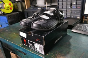 specialized elite touring shoe
