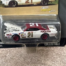 Johnny Lightning Stock Car Legends 1:64 Scale Die-Cast Car Donnie Allison 21 NOS