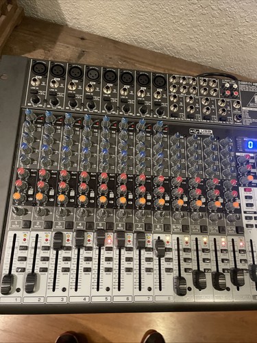 Behringer Xenyx X2222USB 22-Channel USB Audio Mixer - Picture 3 of 4