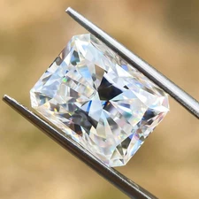 Sparkling D Color Radiant Cut 0.5-10ct Loose Moissanite GRA VVS1 Wholesale Price