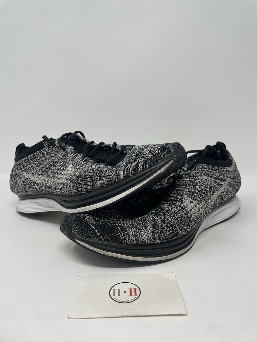 Nike Flyknit Racer Oreo Sepatu Sneaker Running Nike Flyknit Racer