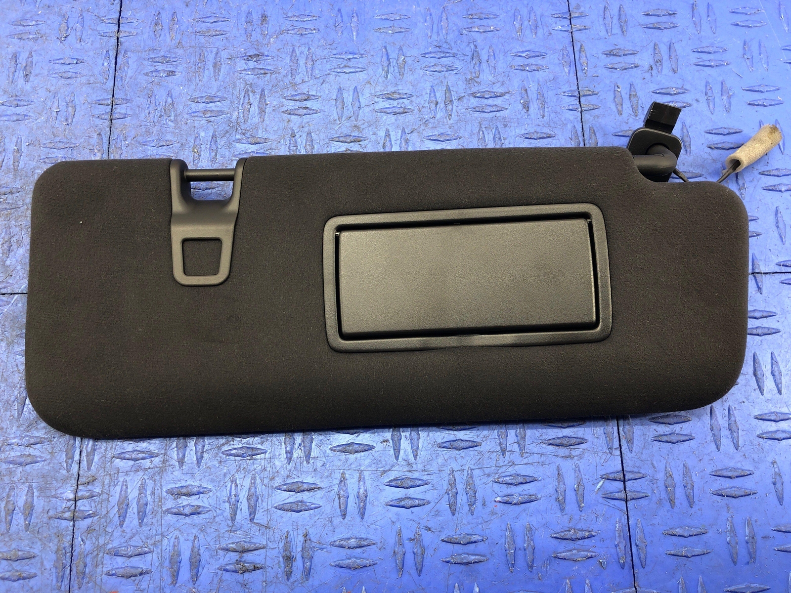 2023 MASERATI GRECALE FRONT RIGHT SUN VISOR SHADE BLACK OEM