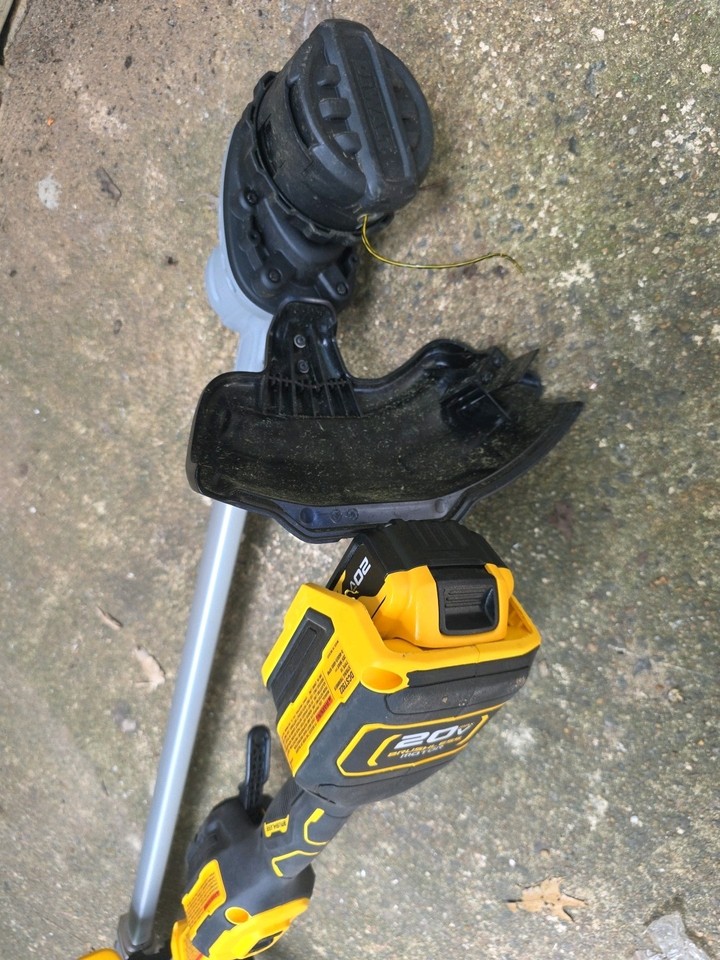 DEWALT DCST922B 20V MAX 14 inch Cordless Folding Trimmer(Tool Only ...