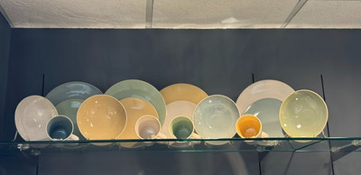 NEW NORITAKE ''Kealia Blue/Green/Yellow/White'' 16 Piece Set AUTHORIZED DEALER