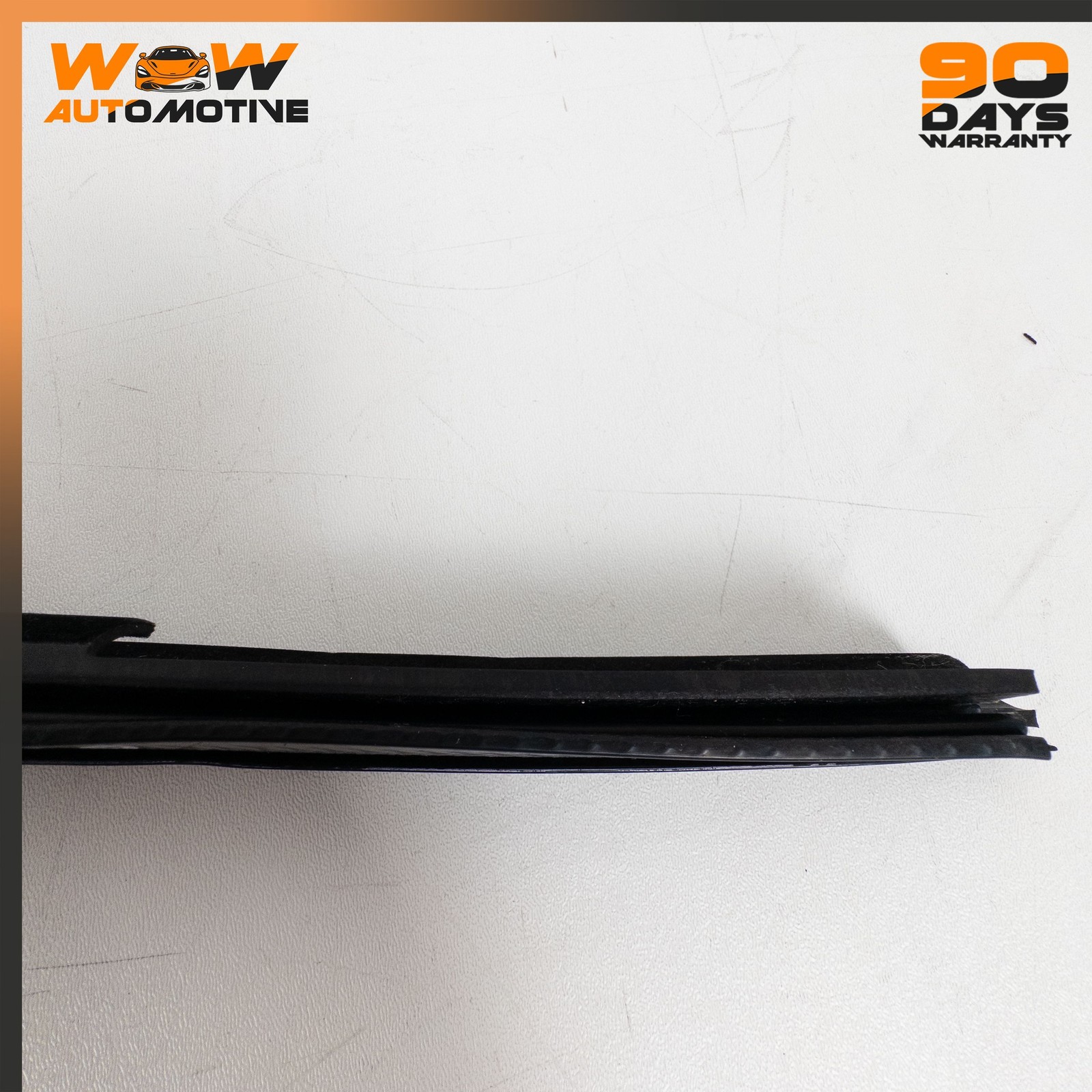 05-13 CHEVROLET CORVETTE C6 FRONT RIGHT DOOR BELT MOULDING WEATHER STRIPPING OEM