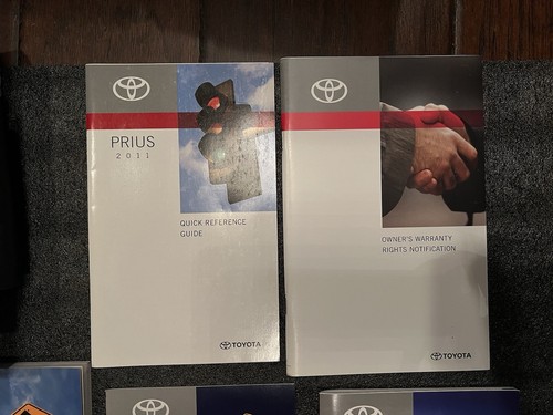 2011 Toyota Prius Owners Manual W/ CD OEM - Picture 5 of 6