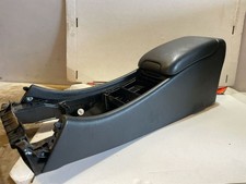 Mercedes-Benz C W203 2006 Mitte Armlehne A2036830075 EOM20830