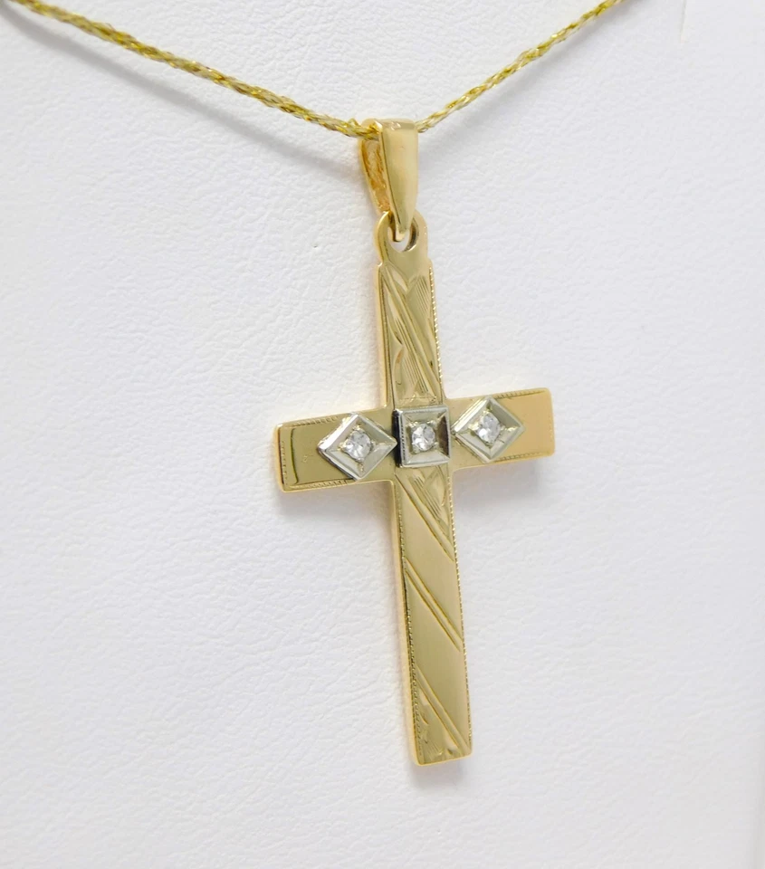 Colgante de oro de 13 quilates con motivo de cruz de diamantes de mediados de siglo de 1 1/2" x 3/4" B9006 Foto 2 de 4