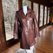 Vintage Guess Women’s Brown Leather Jacket Size Medium Y2K Military Cut