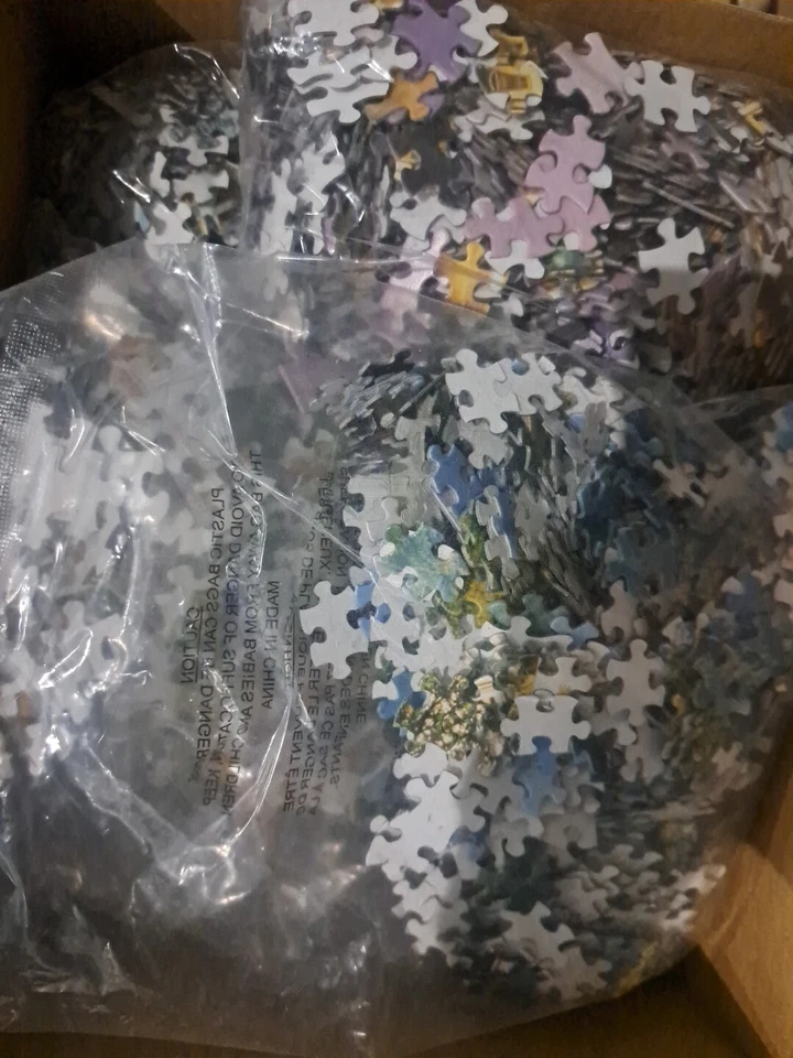 10 CASTLES & COTTAGES SURE LOX Puzzles Box Set 5600 Total Pieces New - Image 2 of 4