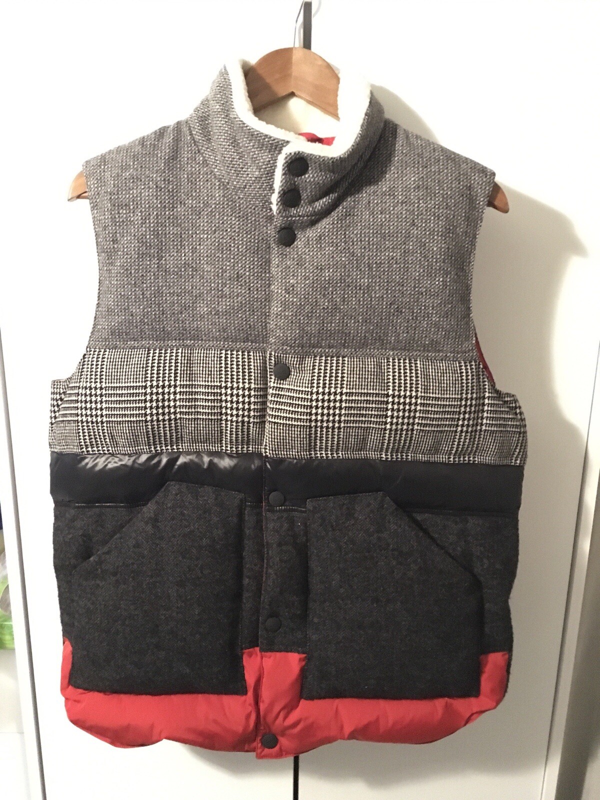 TOMMY HILFIGER COLLECTION PATCHWORK DOWN VEST GIL… - image 1