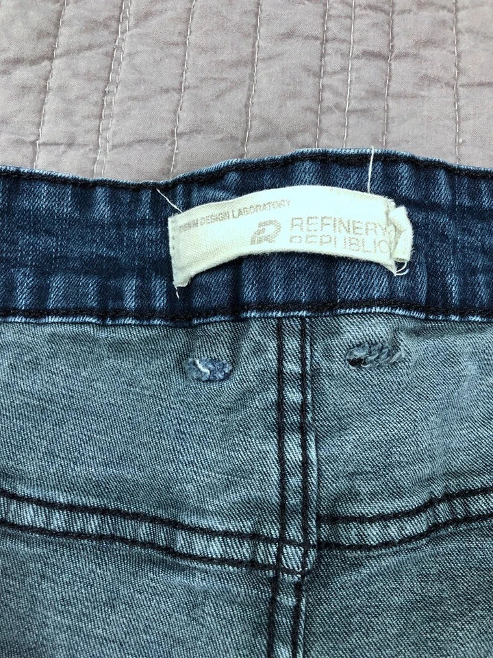 Refinery Republic Denim Design Jeans Men 42 x 30 Blue Distressed Paint Splatter - Image 3 of 4