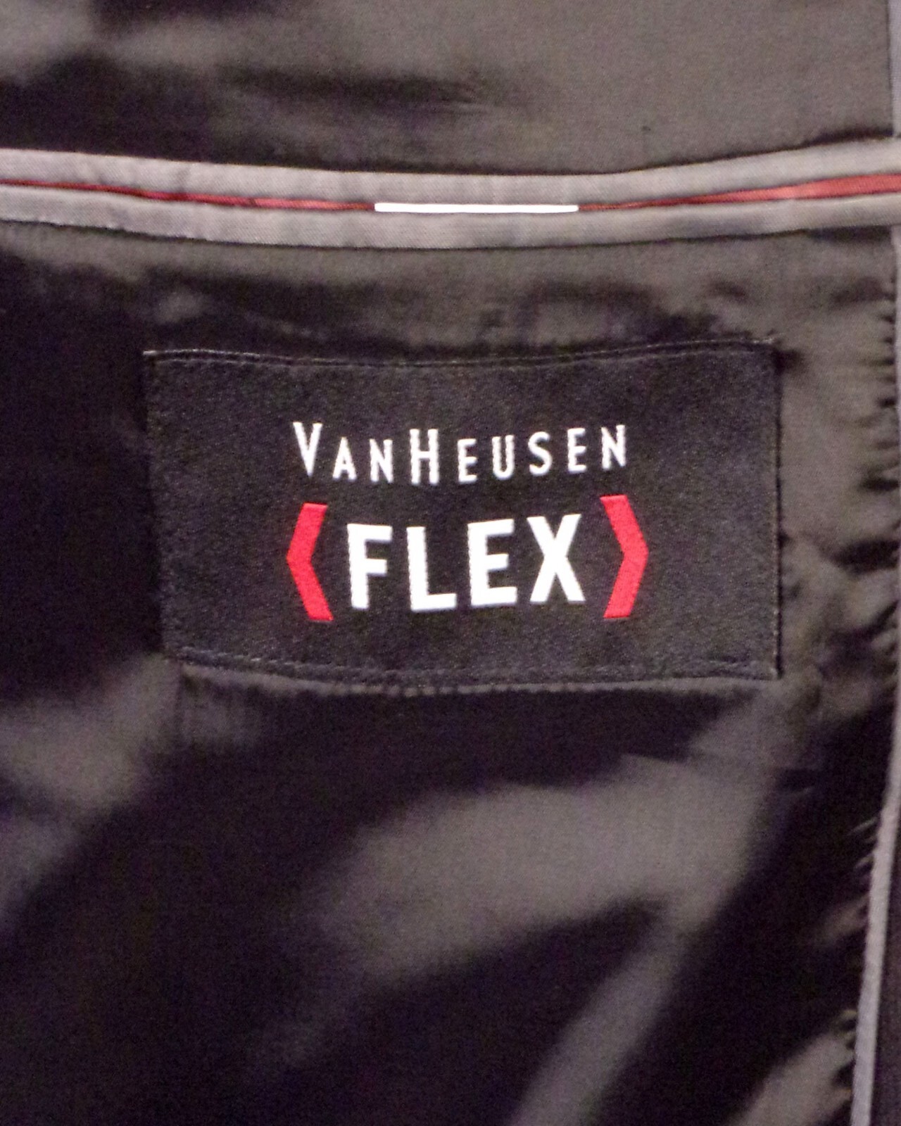EUC recent Van Heusen Flex Solid Black Velvet Bla… - image 3