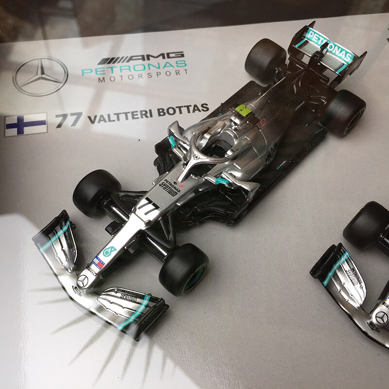 1/43 Bburago Mercedes Benz AMG F1 W10 EQ power 2 car model set