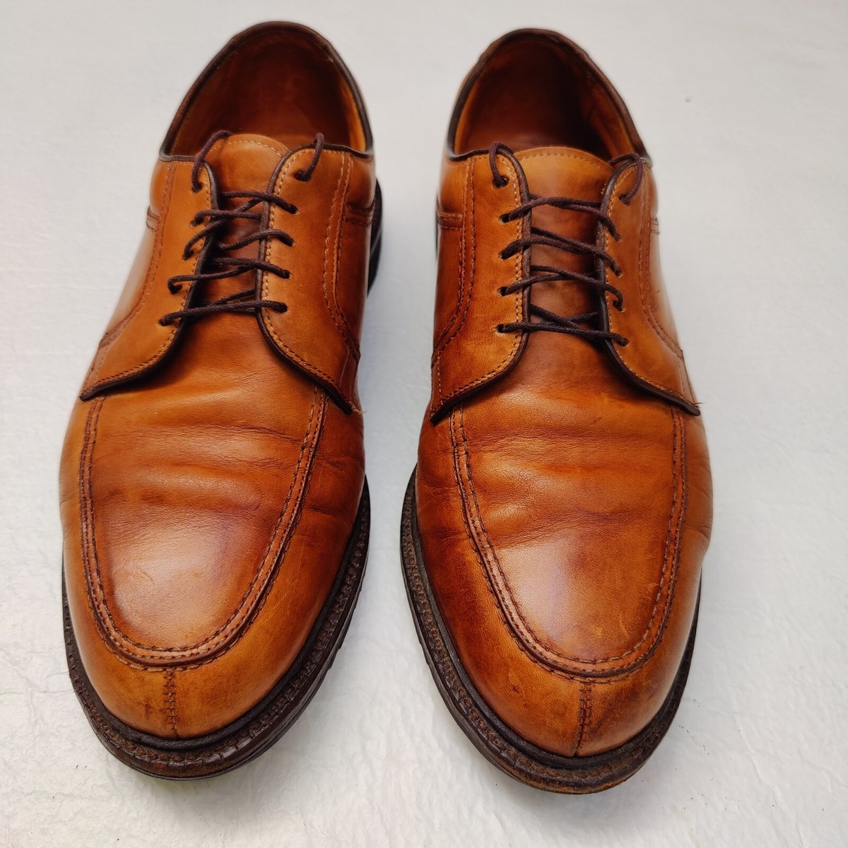 Allen Edmonds Wilbert Plain Toe Brown Leather Oxford Dress  display picture 1