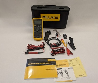 Fluke 2117440 88V/A Automotive Multimeter Combo Kit