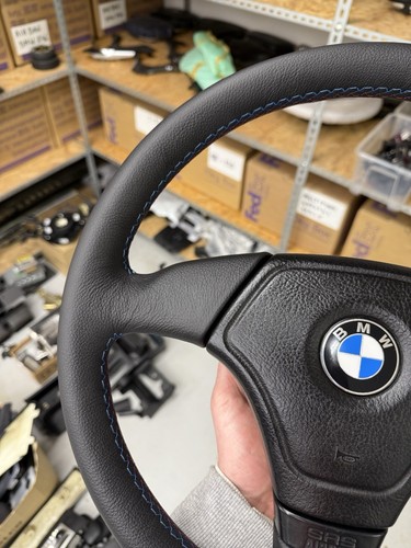BMW E36 Sport steering wheel Leather Z3 E34 E39 M3 M5 Mtechnic triangle OEM Genu - Picture 9 of 21
