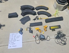 Tyco Slot Car Track Lot - 2 controlers - & Plug un pack.  -40 Pcs of Track Lot