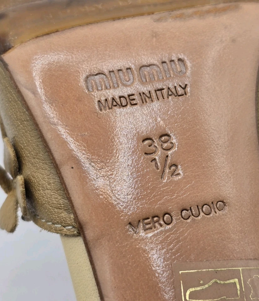 Raro Original Miu Miu Tacones Florales Aplique Mary Jane Zapatos. Foto 4 de 4