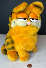VINTAGE Garfield Plush 1981 Dakin Sitting Cat Stuffed Animal