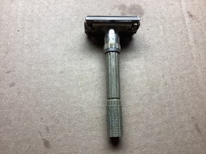 1968 Gillette Slim Adjustable Safety Razor N2 Made in USA Vintage TTO
