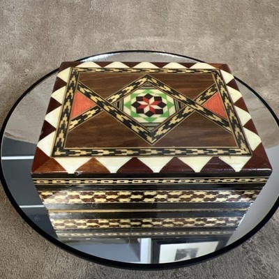 Vintage ARVI Granada Spain Moorish Marquetry Wood Box 4.5'' x 3.5'' Brass Hinges