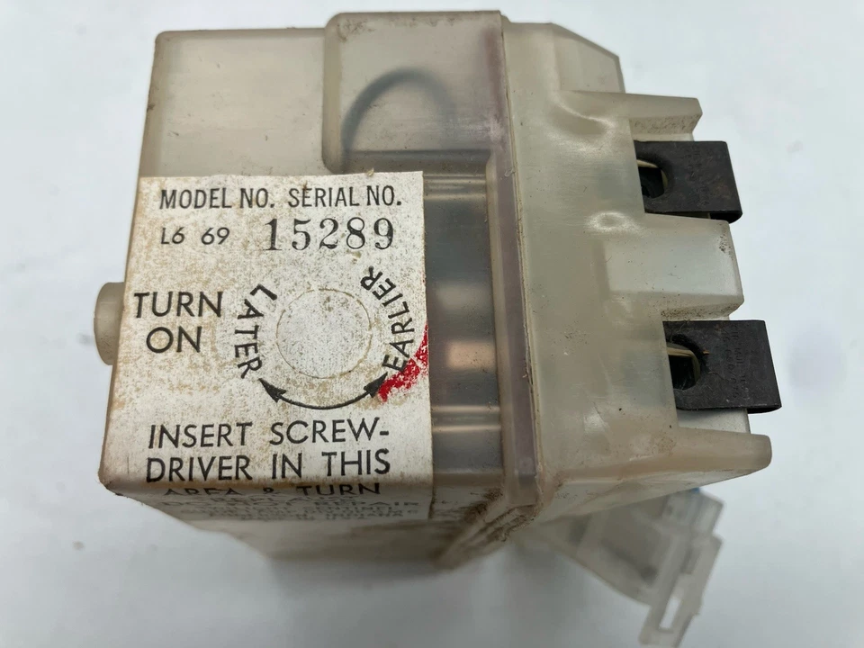 69-70 Cadillac Calais DeVille Fleetwood Twilight Sentinel Kit 990836 - Image 2 of 4