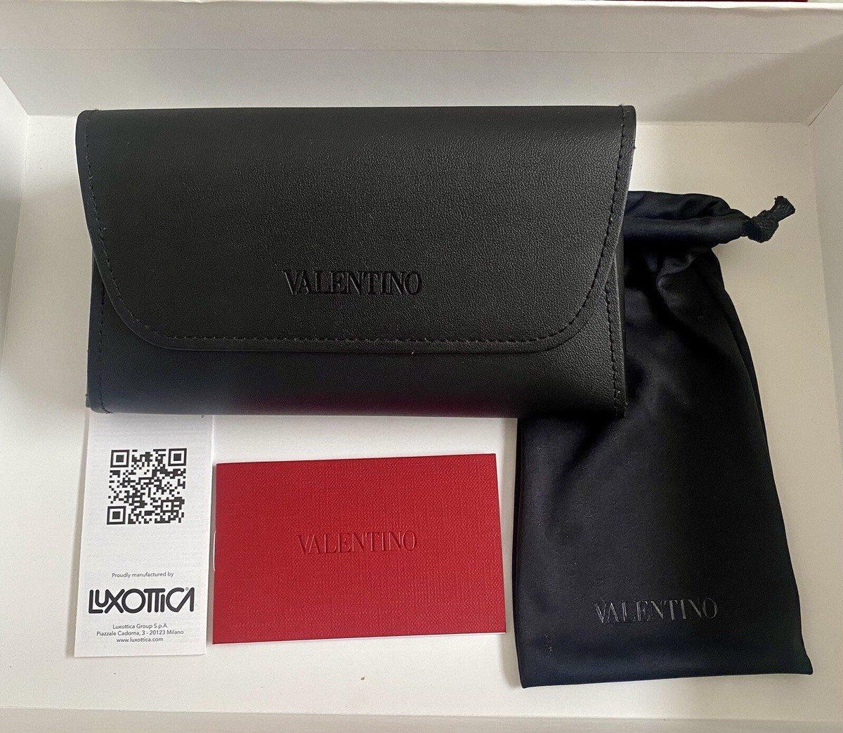 Authentic Valentino Sunglasses,Bag & Case Valentino Sunglasses Case Crossbody Bag - Black Crossbody  main image 4