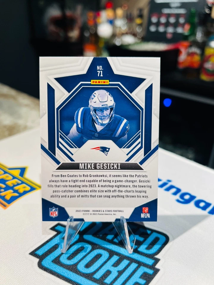 2023 Rookies & Stars LONGEVITY #71 MIKE GESICKI - NEW ENGLAND PATRIOTS - Image 2 of 2