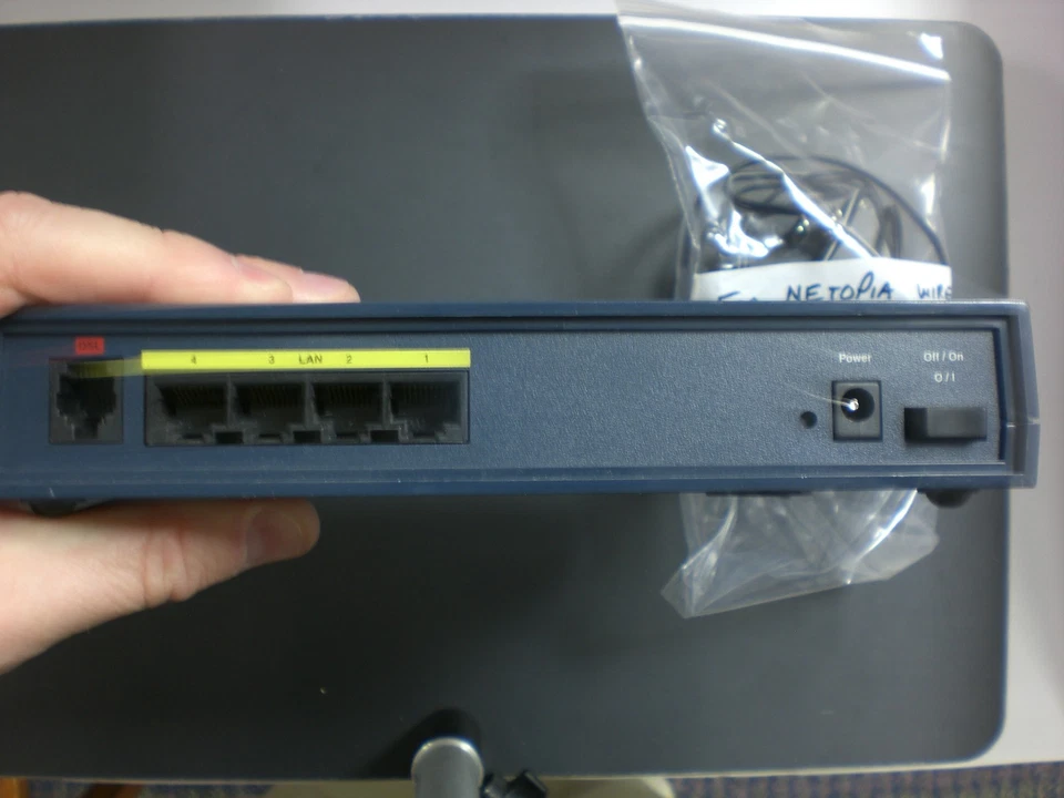 Netopia 3347NWG-006 DSL wireless router USED 4 LAN + POWER CORD - Image 4 of 4