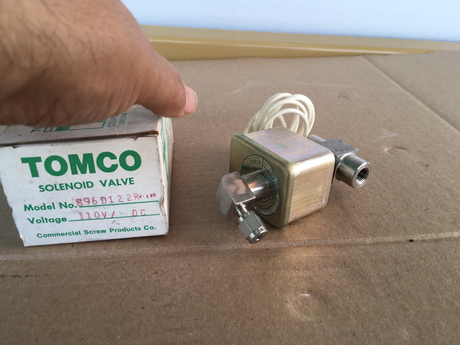 TOMCO SELENOID VALVE S96D122 RV-135 110V DC , 150 PSI , 1/32 CORE  - 1/32 - NEW