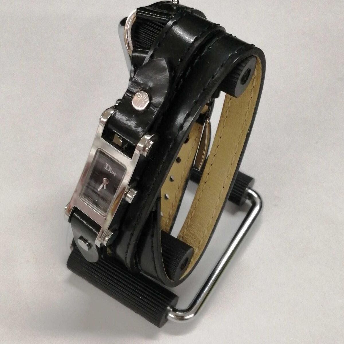 Christian Dior D104-100 Silver Elongated Black Dial Black Christian Dior D104-100 Silver Elongated Black Dial Black