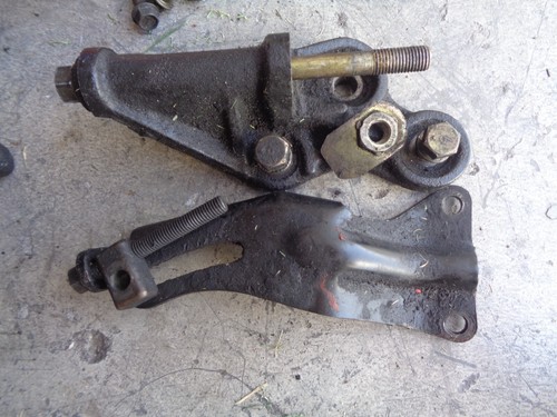 90-97 Nissan D21 Hardbody Pickup 2.4 Alternator Bracket Upper Lower KA24E OEM