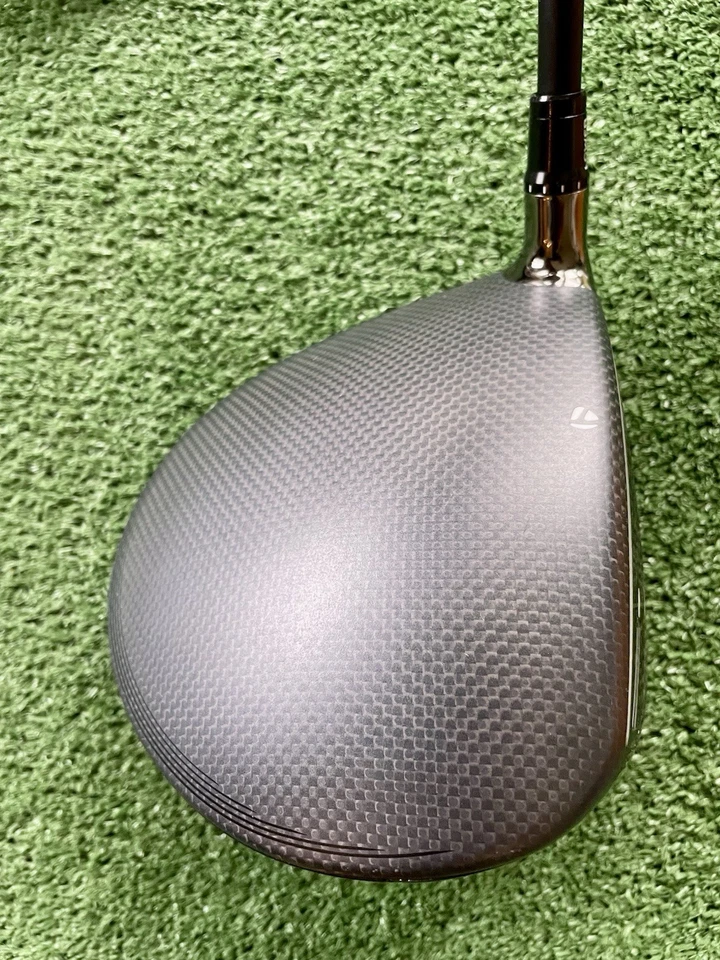 Taylormade Qi35 Max Driver 10.5 Degree Regular Flex Right Handed Mens Golf Club - Image 2 of 4