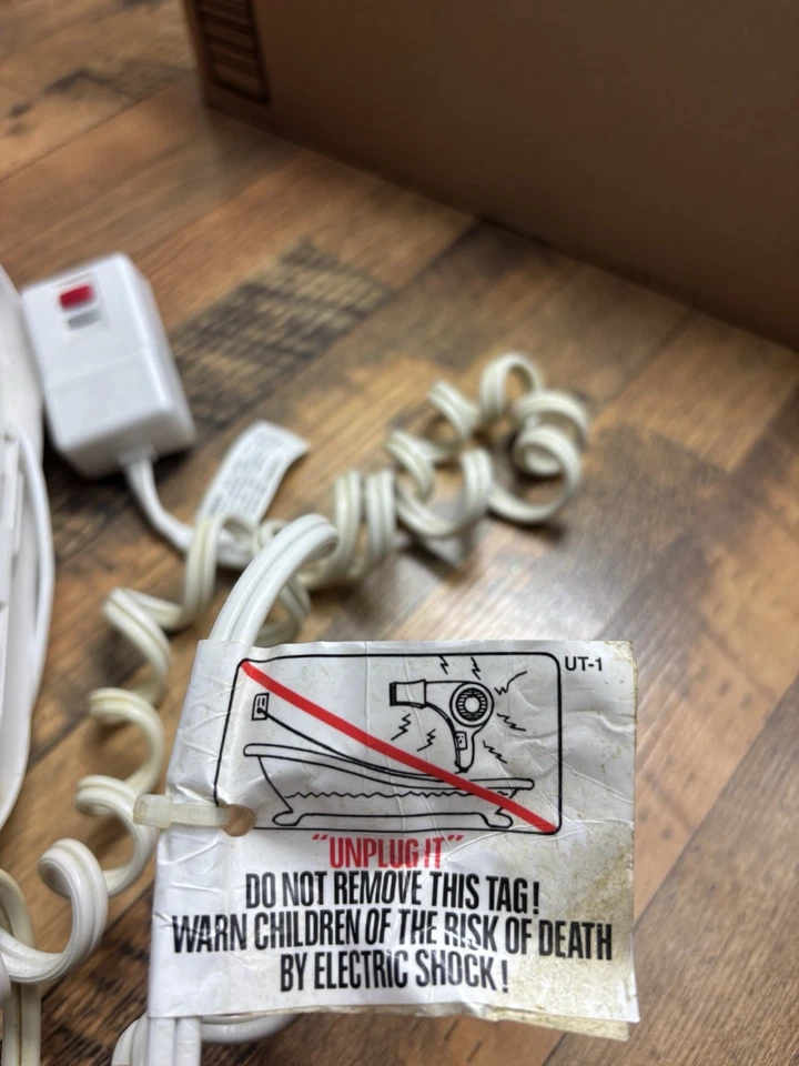 Secador de pelo Sunbeam montaje en pared estilo hotel 1500 vatios 1626-20 vintage blanco Foto 4 de 4