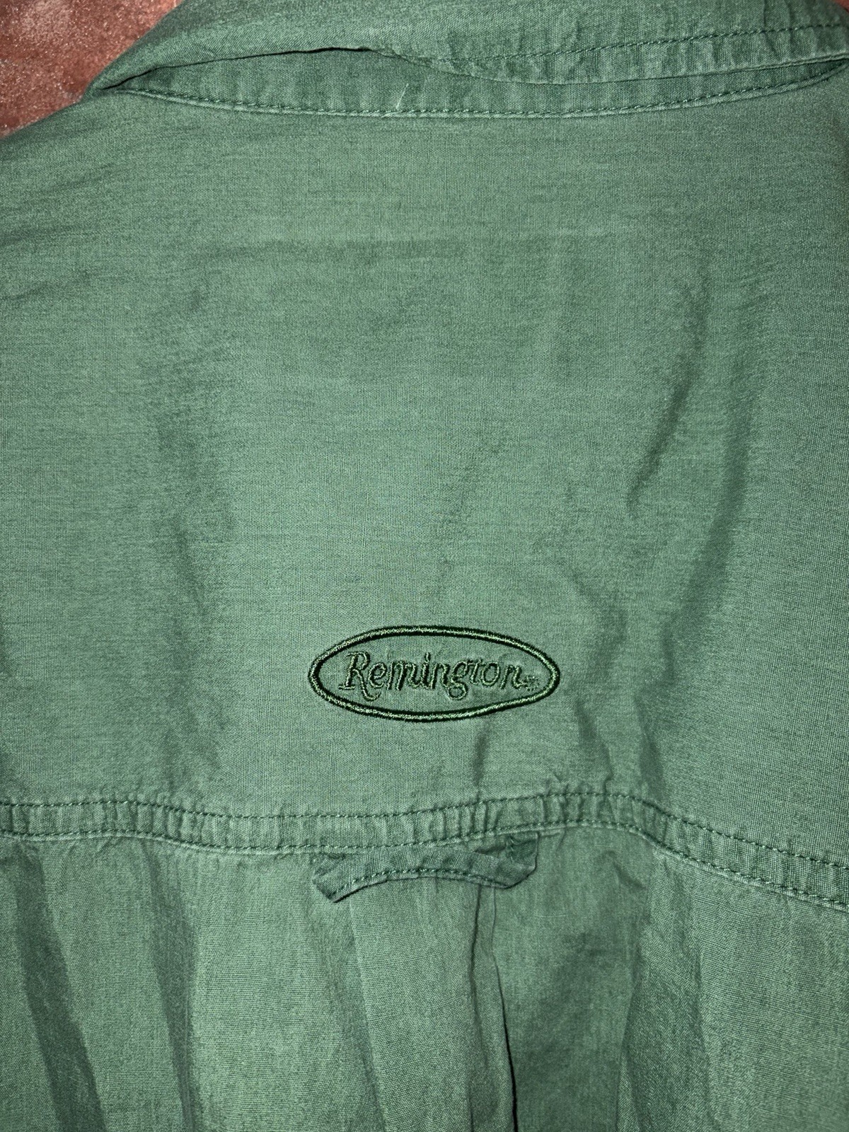 Remington Solid Green Cotton Button-Up Outdoor Me… - image 4