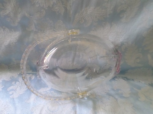 Vintage Brautkorb aus Glas mit erhabenen Rosen und Plexiglasgriff - Bild 6 von 7