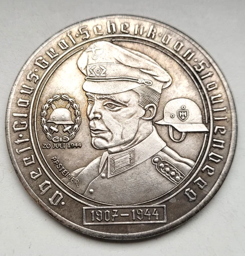 WW2 Colonel Claus von Stauffenberg German Military Table desk medal