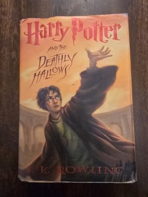 Harry Potter And The Deathly Hallows 1st American Edition Hard Cover