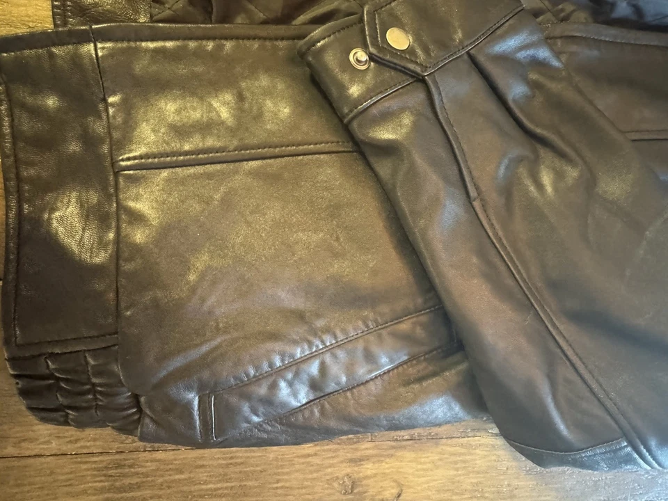 Chaqueta de bombardero Cambridge Classics para hombre L de cuero genuino negra acolchada forrada Foto 4 de 4