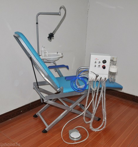 Dental Folding Chair With Turbine Unit & Weak Suction 4H Handpiece & LED Light - 第 6/12 張圖片