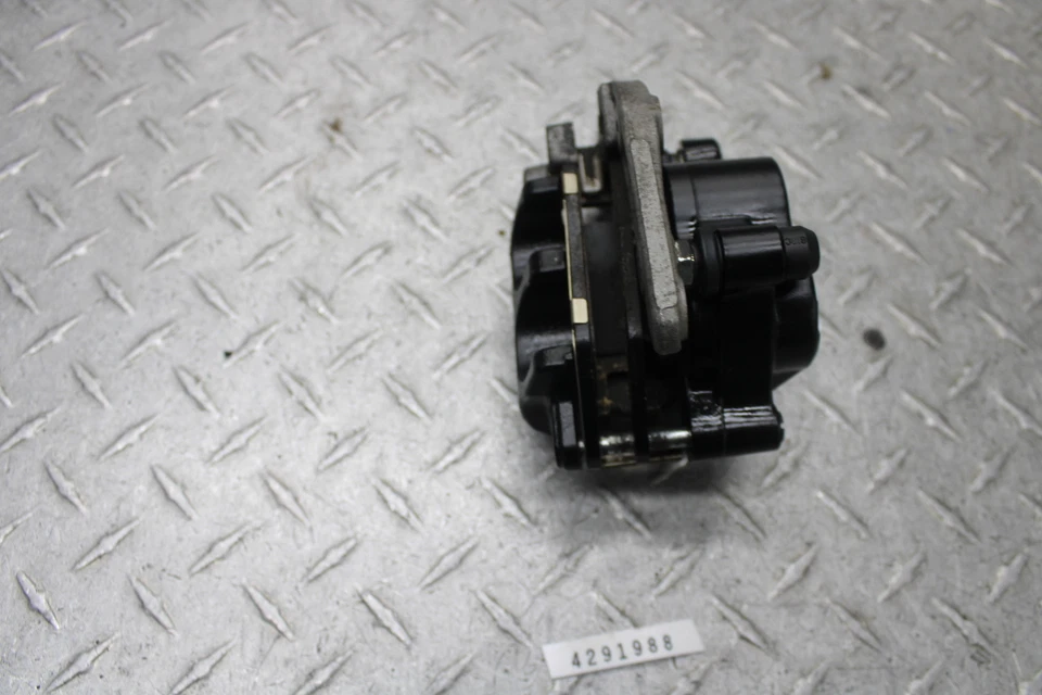 2015 SUZUKI GW250Z LEFT FRONT BRAKE CALIPER 59300-48H11 - Image 4 of 4