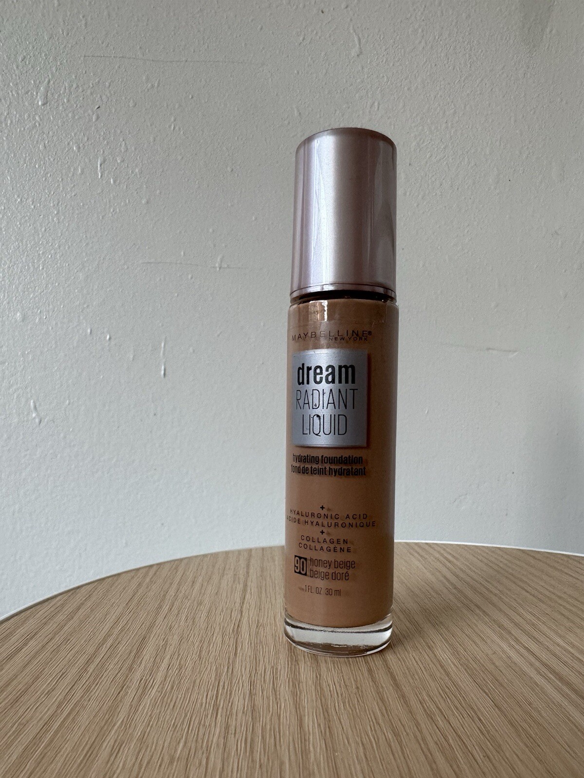 Maybelline Dream Radiant Liquid Foundation in 90 Honey Beige New Sealed